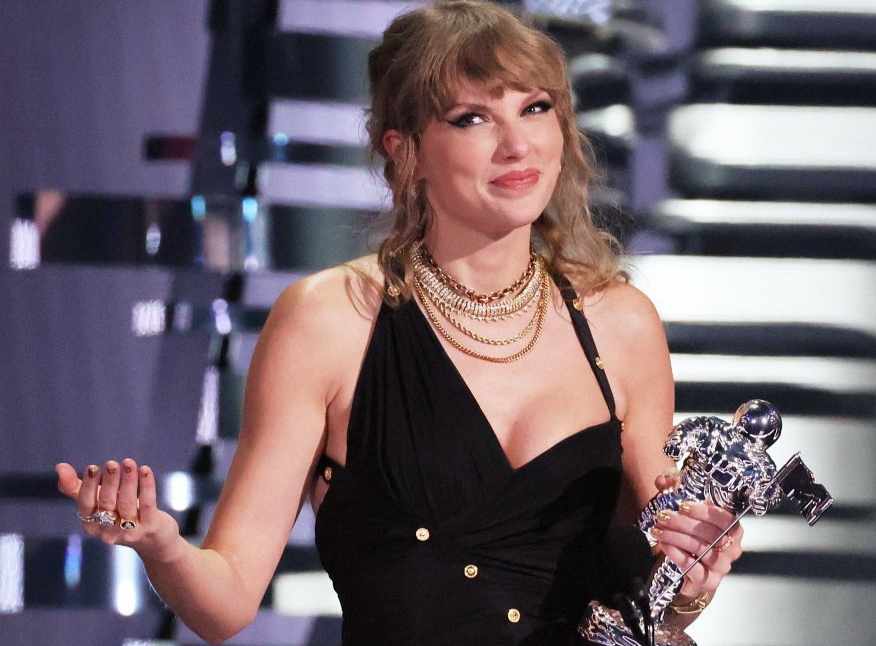 Taylor Swift won nine trophies at the MTV VMAs