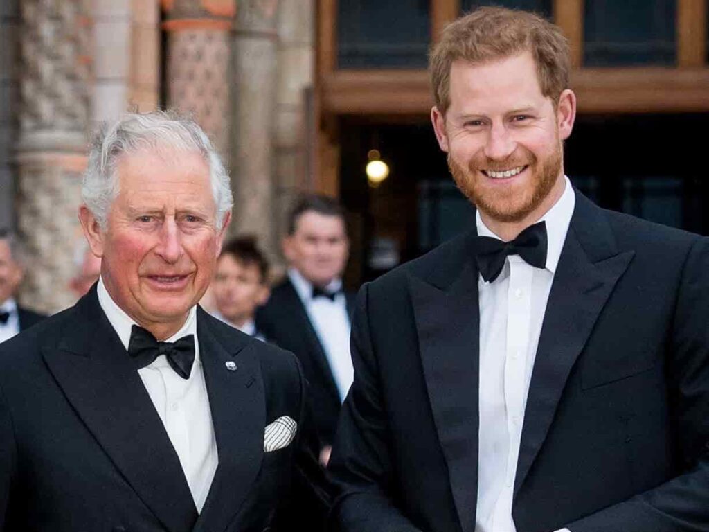 Image of Buckingham Palace with text 'King Charles III diagnosed with cancer