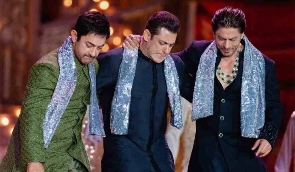 Shahrukh Khan, Aamir Khan and Salman Khan dancing together