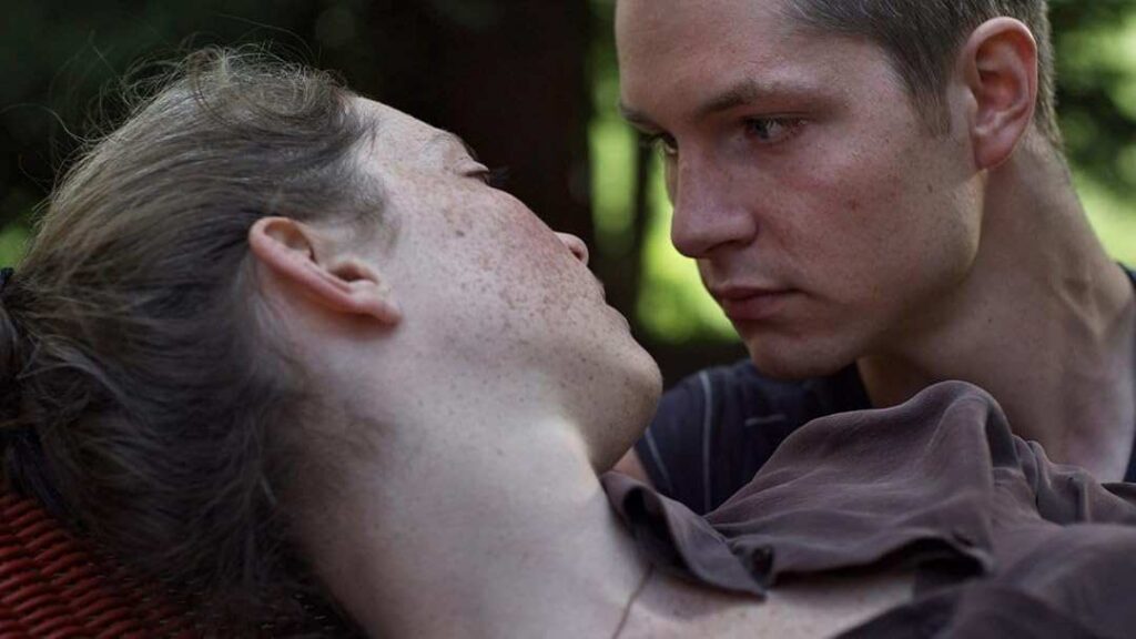 Schwarzer Panther (2014): Summary, Cast, and Where to Watch 1 Schwarzer Panther (2014)